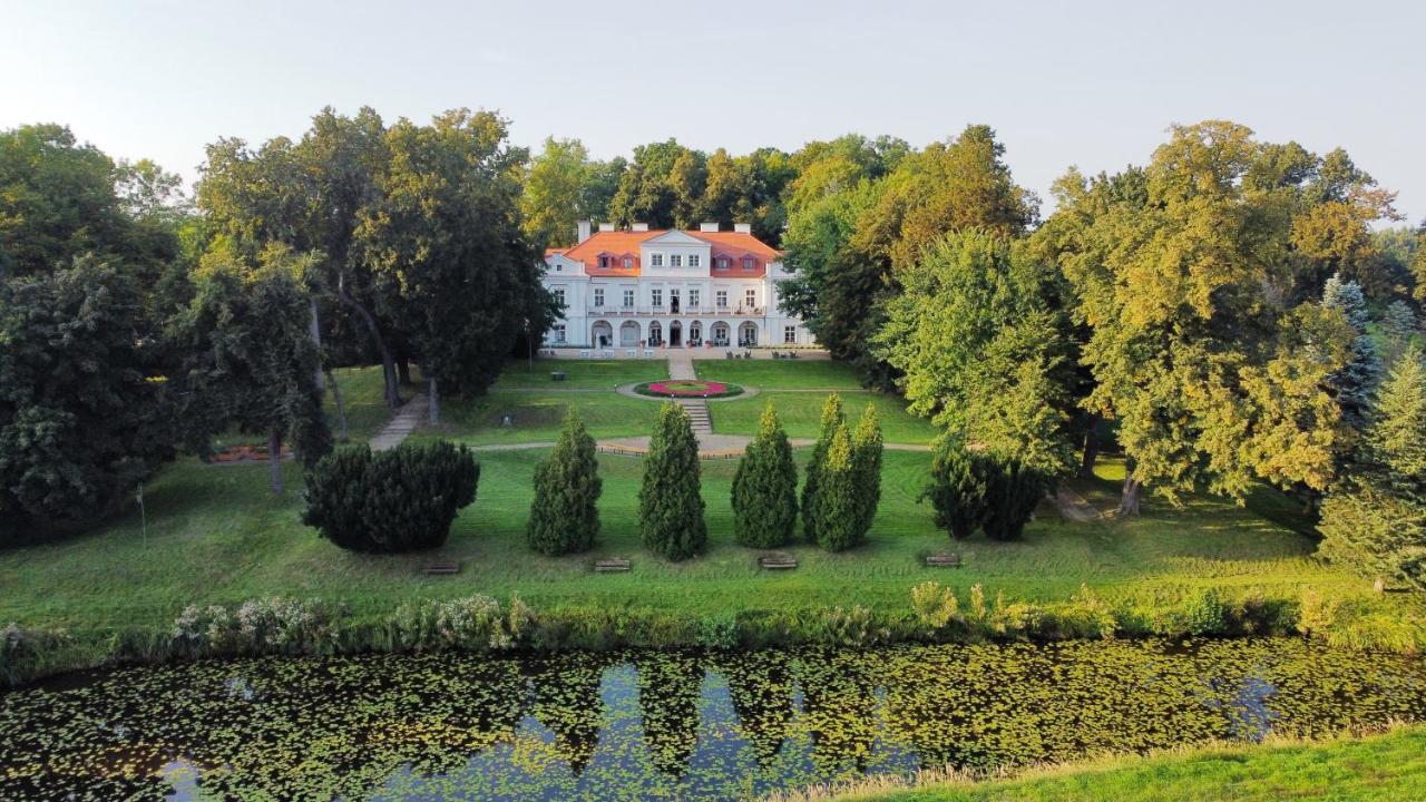 Dwor Zbozenna Hotel Przysucha Luaran gambar